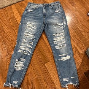 American Eagle Mom Jeans